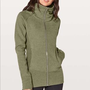 Lululemon Radiant jacket sz 12 EUC